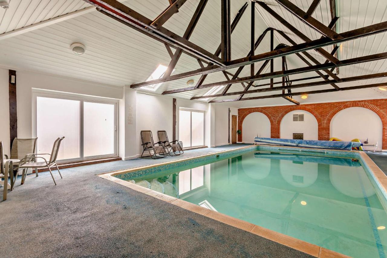 2 Bed Barn Conversion Tibenham